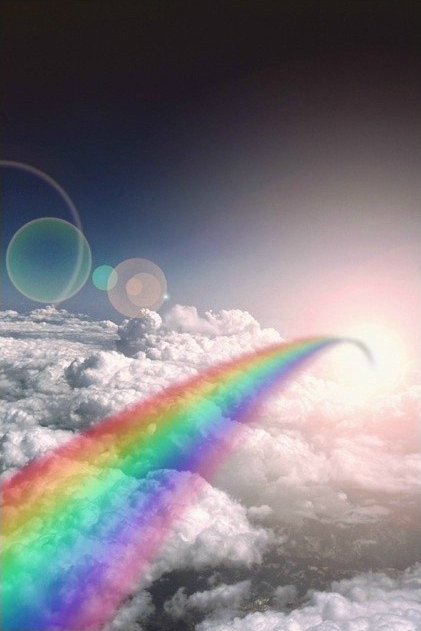 空间摄影作品_飞机上拍摄到的彩虹.png