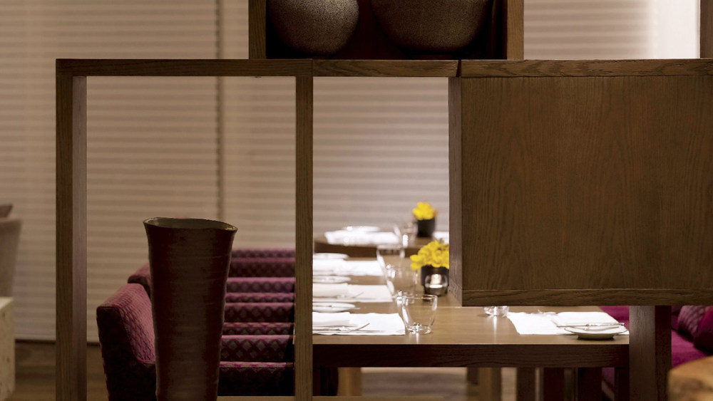 釜山柏悦酒店(高清官方摄影) Park Hyatt Busan_Park-Hyatt-Busan-Living-Room-Seating-1280x720.jpg