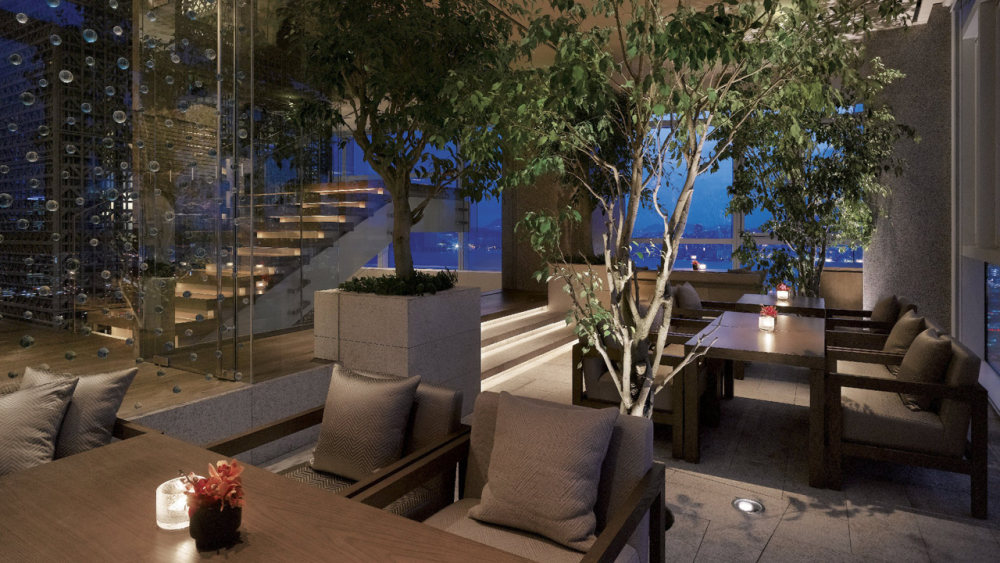 釜山柏悦酒店(高清官方摄影) Park Hyatt Busan_Park-Hyatt-Busan-Living-Room-Terrace-1-1280x720.jpg