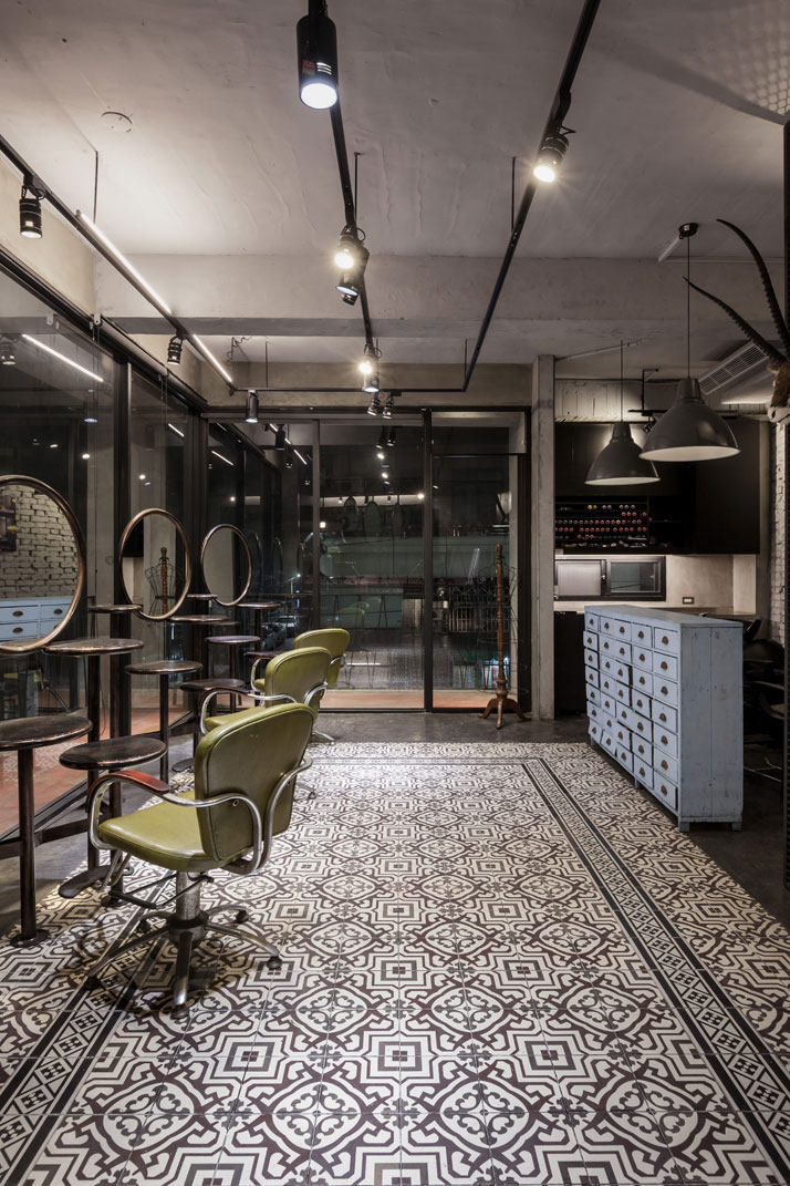 25_Q_Pot_Hair_Salon_and_Residence_Kaohsiung_Taiwan_yatzer.jpg