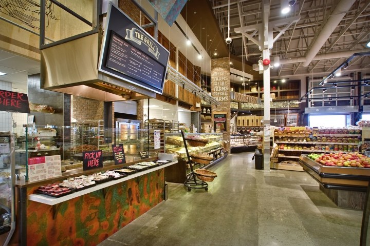 商场-Canada_Fresh-St-Farms-store-by-King-Retail-Solutions-Surrey-Canada-05.jpg