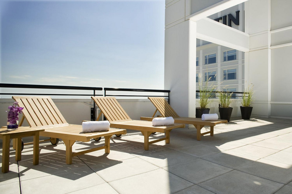 15)The Westin Lombard Yorktown Center—Terrace Suite 拍攝者.jpg