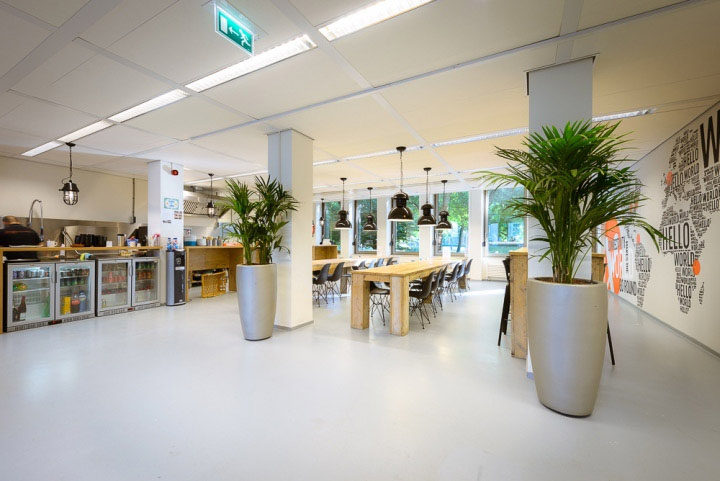 荷兰网络公司AMS-IX办公室_popoffices-AMS-IX-office-by-New-Purpose-Amsterdam-07.jpg