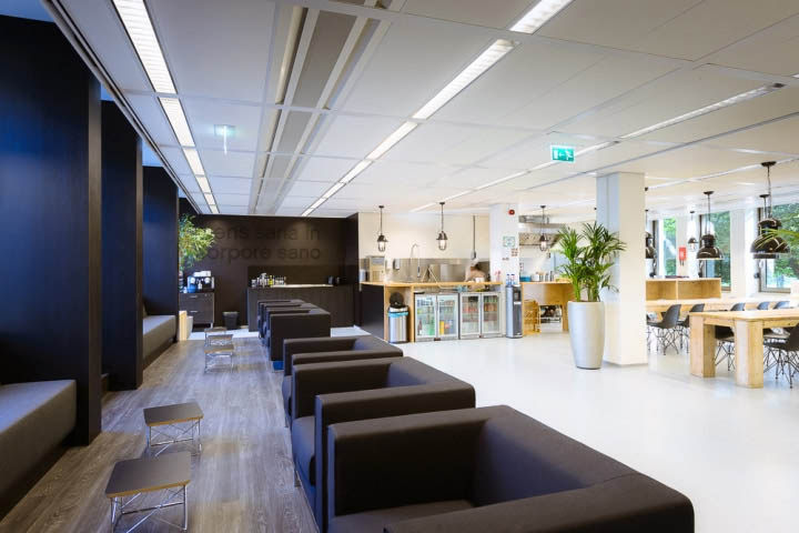 荷兰网络公司AMS-IX办公室_popoffices-AMS-IX-office-by-New-Purpose-Amsterdam-09.jpg