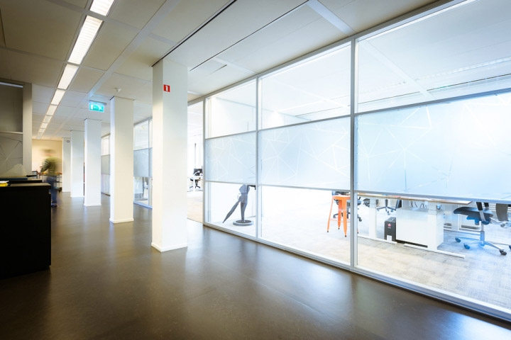 荷兰网络公司AMS-IX办公室_popoffices-AMS-IX-office-by-New-Purpose-Amsterdam-14.jpg