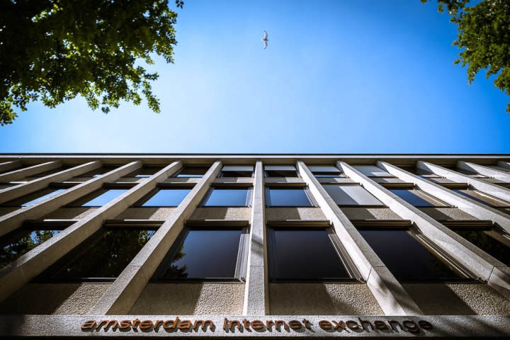 荷兰网络公司AMS-IX办公室_popoffices-AMS-IX-office-by-New-Purpose-Amsterdam-23.jpg