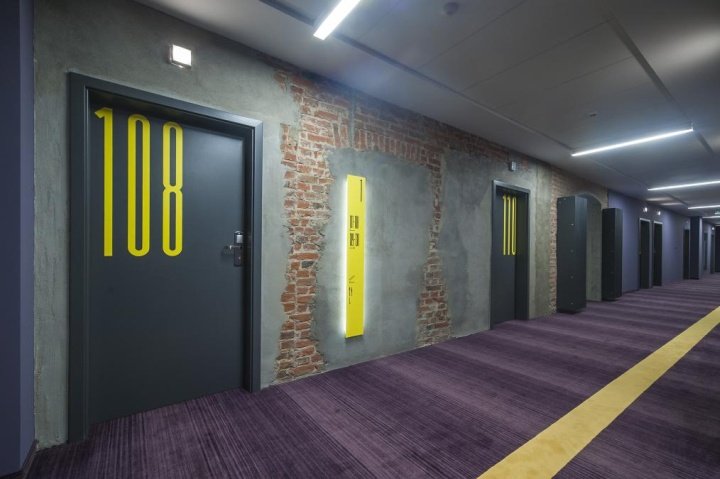 波兰Tobaco酒店 (24).jpg