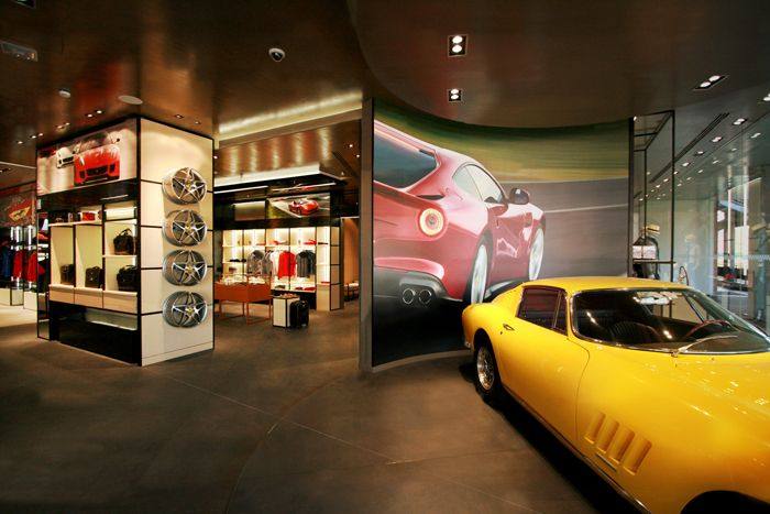 法拉利零售店_1_Ferrari Store Maranello.jpg