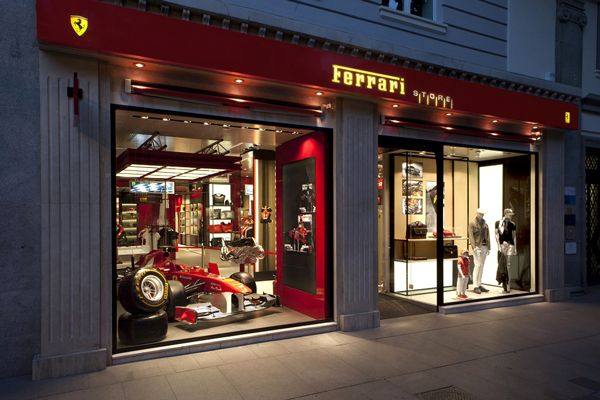 法拉利零售店_8_Ferrari Store Madrid.jpg