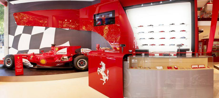 法拉利零售店_17_Barcellona_Ferrari Store.jpg