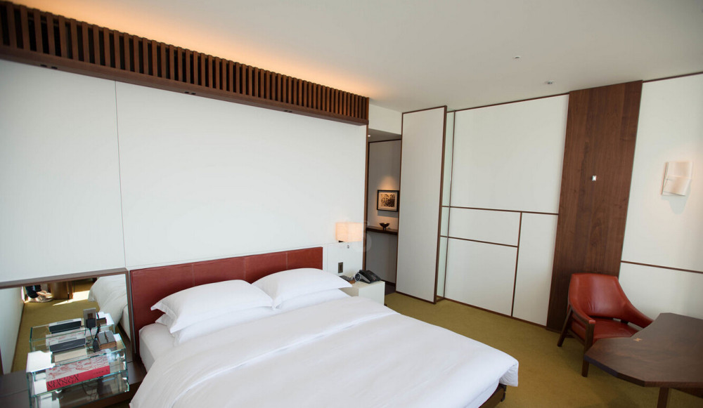 Andaz Tokyo Toranomon Hills — Hotel_01.jpg