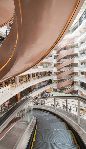 12上海新世界大丸百货购物0旋转自动扶梯03.jpg