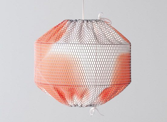 Colonel Studio 家具设计_Swarm-lamp-by-Colonel_dezeen_ss_14.jpg