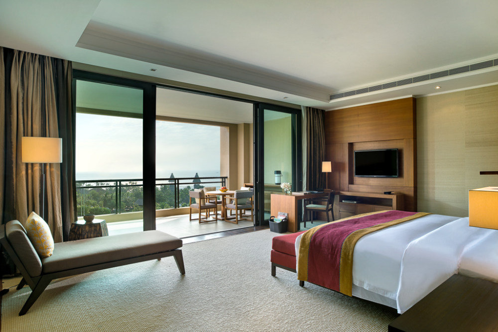 海南莱佛士酒店 Raffles Hainan_65182635-H1-Premium_Ocean_Front_Room.jpg