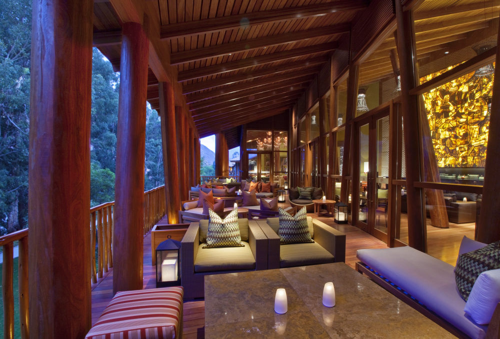 Tambo del Inka Hotel, Urubamba, Peru_26)Tambo del Inka Hotel—Bar Kiri - Terrace 拍攝者 Luxury Collection Hotels and Resorts.jpg