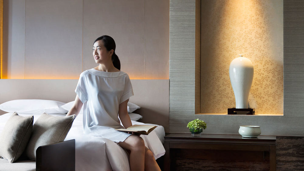 【官方摄影】JAYA--长白山柏悦酒店 Park Hyatt Changbaishan_13-Park-Suite-King-Woman.jpg