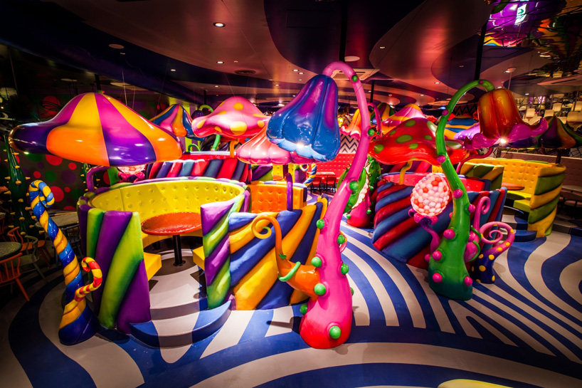 超级无比欢乐的咖啡厅_kawaii-monster-cafe_designboom_003.jpg