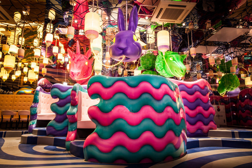 超级无比欢乐的咖啡厅_kawaii-monster-cafe_designboom_004.jpg