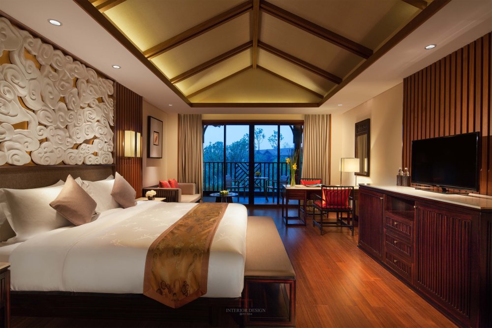 峨眉山安纳塔拉度假酒店 Anantara Emei Resort and Spa_61057005-H1-Deluxe_Lake_View_Room.jpg