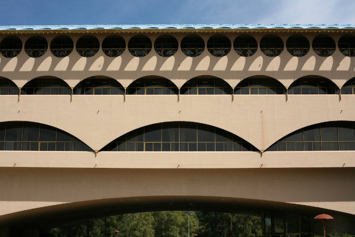 分享品牌创意家具 -BRABBU_Frank-Lloyd-Wright-buildings-UNESCO-Architecture-Heritage-Status-Marin-County-Center.jpg