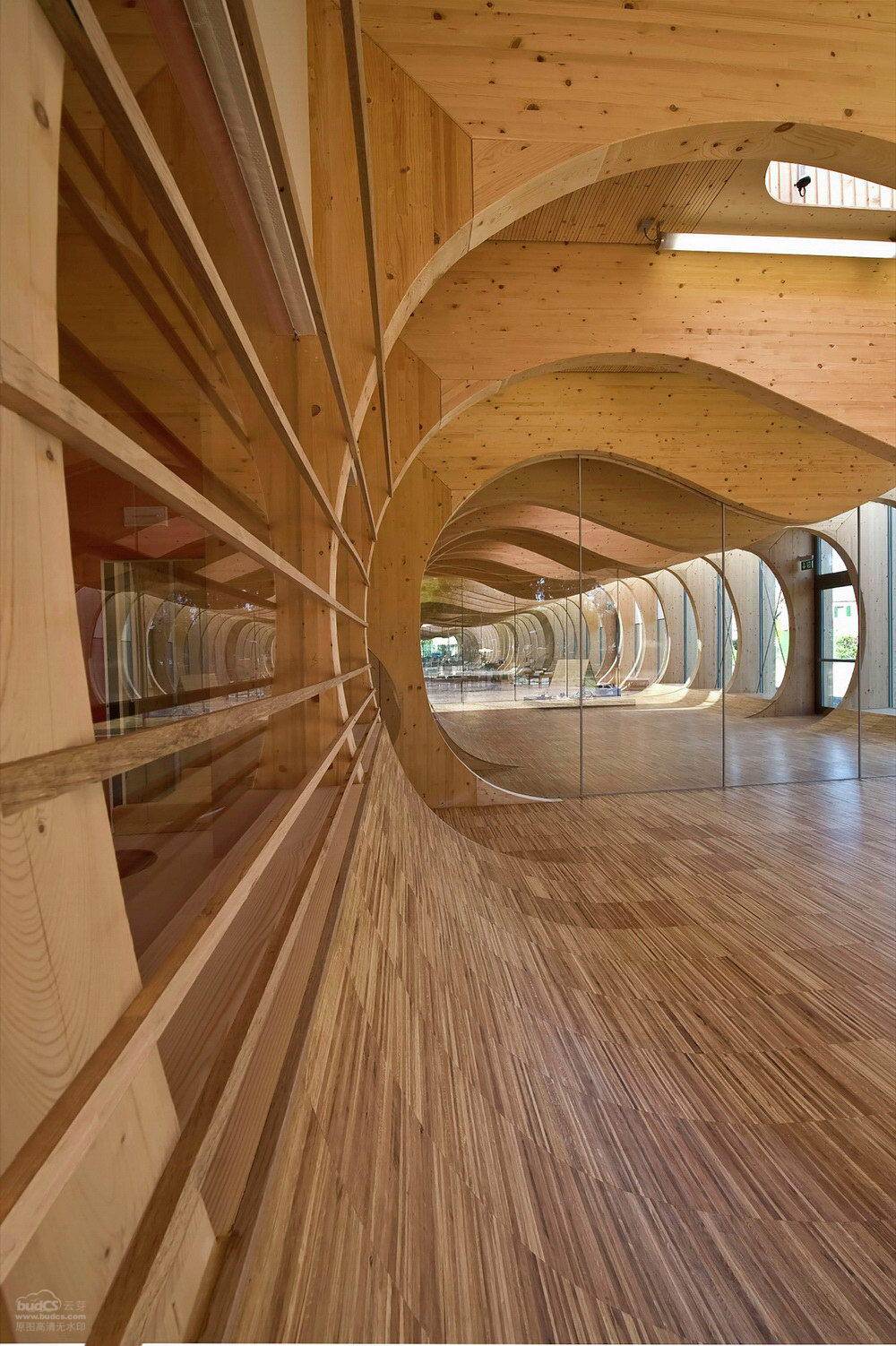 意大利幼儿园Kindergarten in Guastalla--Mario Cucinella Architects__MRM8317_copia.jpg