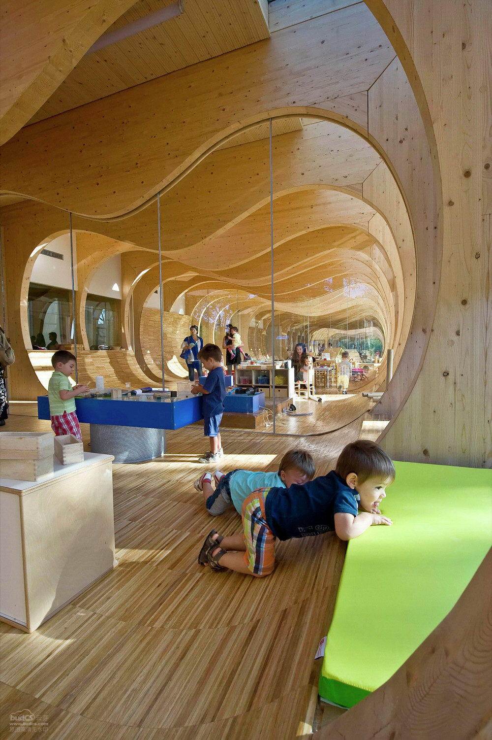 意大利幼儿园Kindergarten in Guastalla--Mario Cucinella Architects__MRM8588_copia.jpg