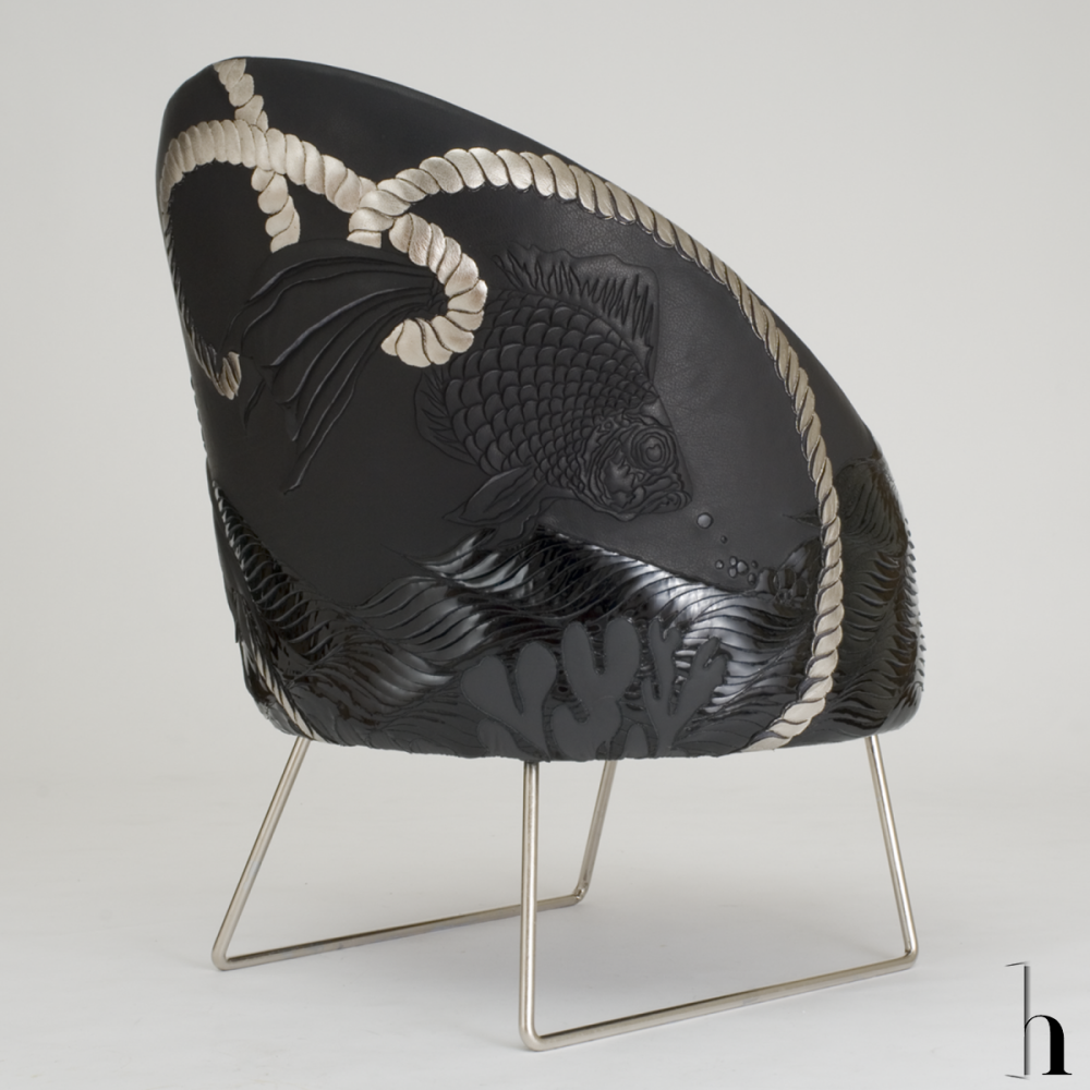 Helen Amy Murray手工浮雕家具高清大图——新装饰主义的代表..._Fish chair (Marcos Bevilaqua) 2009.png