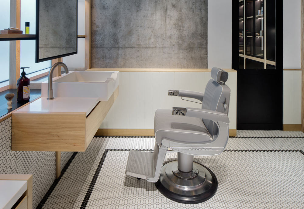 Clean-Cut Minimalism and Tradition at AKIN Barber & Shop in Dubai_f4_akin_barber_shop_yatzer.jpg