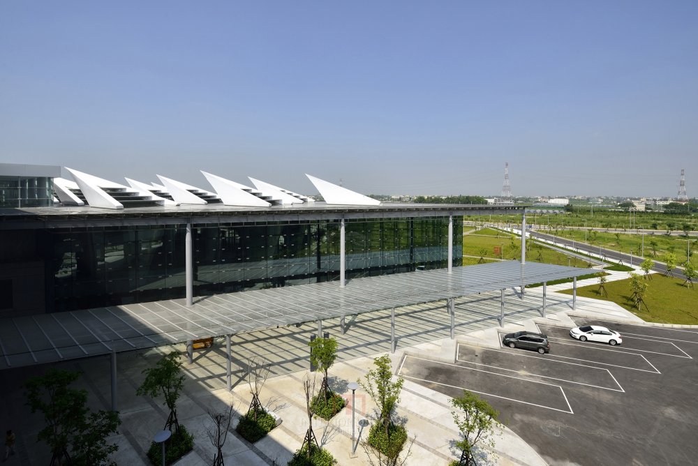 台湾彰化高铁站 Changhua Station THSR / Kris Yao_05_Changhua_Station_Exterior_Photography_Jeffrey_Cheng.jpg