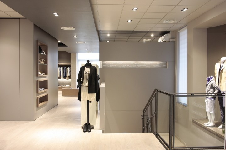 国外专卖店图片_Bettoni-Store-by-Andrea-Gaio-Bergamo-Italy-02.jpg