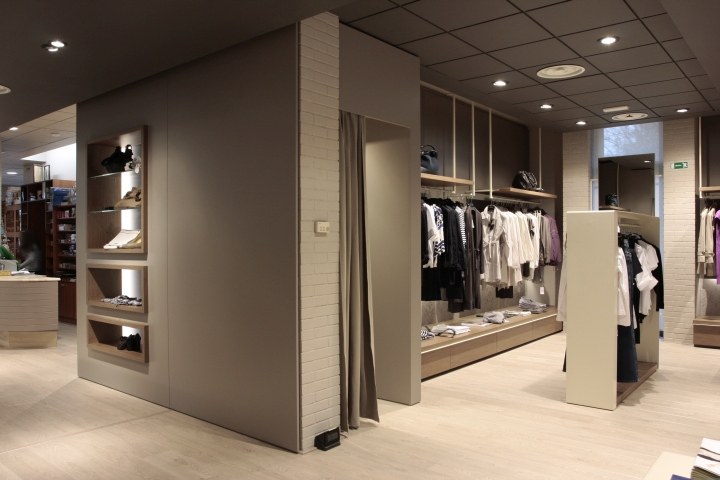 国外专卖店图片_Bettoni-Store-by-Andrea-Gaio-Bergamo-Italy-06.jpg