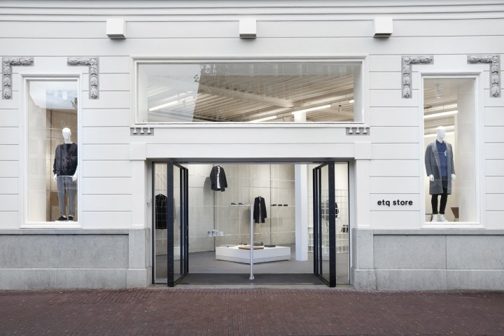 国外专卖店图片_ETQ-flagship-store-by-studiojosvandijk-Amsterdam-Netherlands-21.jpg