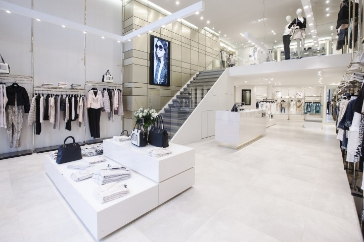 国外专卖店图片_LIU-JO-Flagship-Store-by-Christopher-Goldman-Ward-Knokke-Belgium.jpg