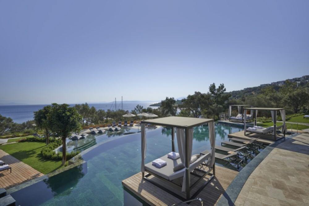 土耳其博德鲁姆文华东方酒店/官网Mandarin Oriental Bodrum_bodrum-hotel-main-pool-02.jpg