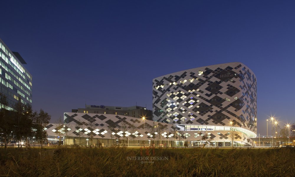 The Gallery HBA-阿姆斯特丹机场希尔顿酒店 Hilton Amsterdam Airport..._15_Photo_Mecanoo_View_by_night.jpg