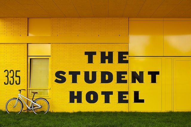 阿姆斯特丹学生创意酒店_The-Student-Hotel-6.jpg