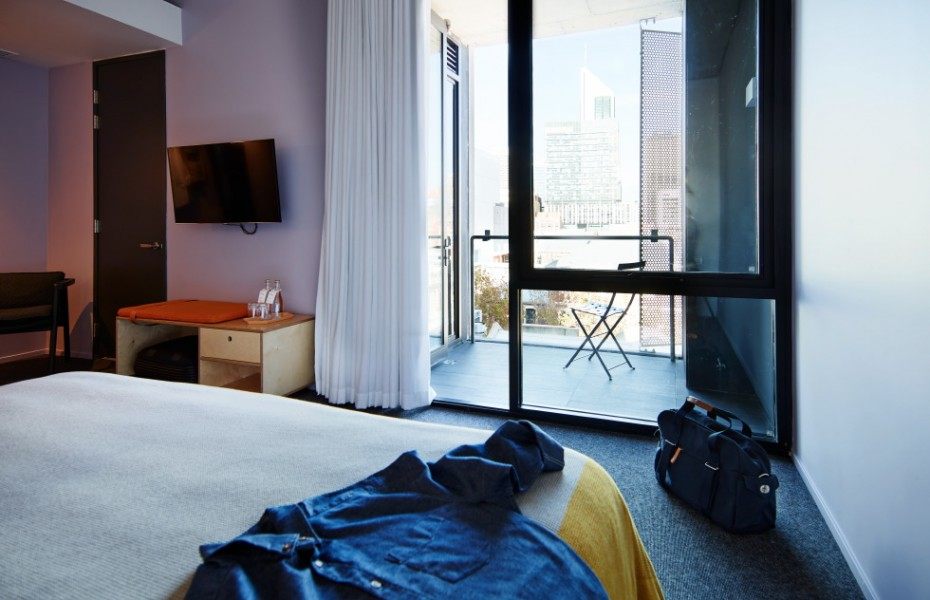 澳洲 ALEX HOTEL_Room_415_Alex_Hotel_250515_79757-930x600.jpg