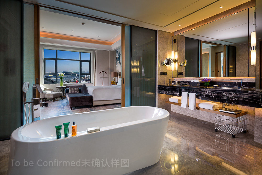 Premier Suite Bathroom2.jpg