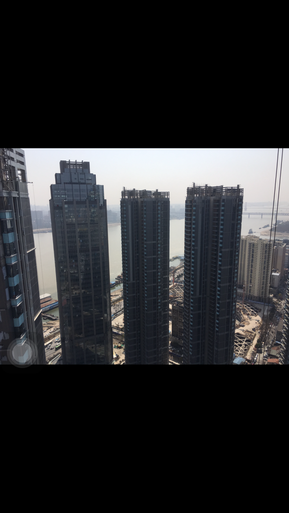 超高层57楼126平小三房求组平面设计_image.png