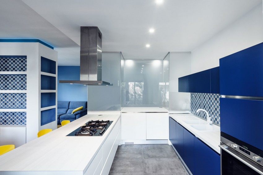 Prismatic-Blue-Apartment-07-850x566.jpg