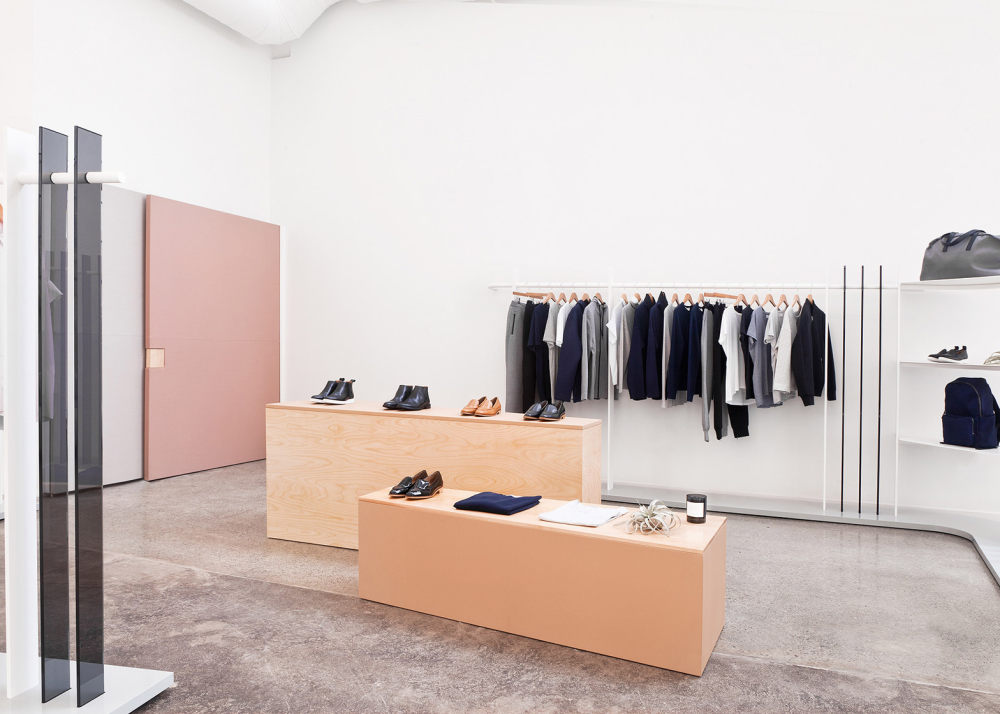 fashion showroom at Everlane offices_brook-and-lyn-everlane-showroom_dezeen_1568_2.jpg