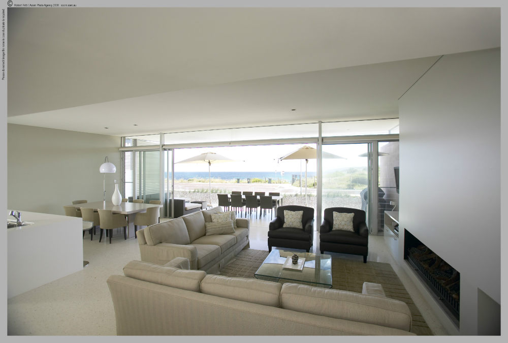 澳大利亚斯密斯海灘度假酒店 Smiths Beach Resort_27997275-H1-4 bedroom beach house living.JPG