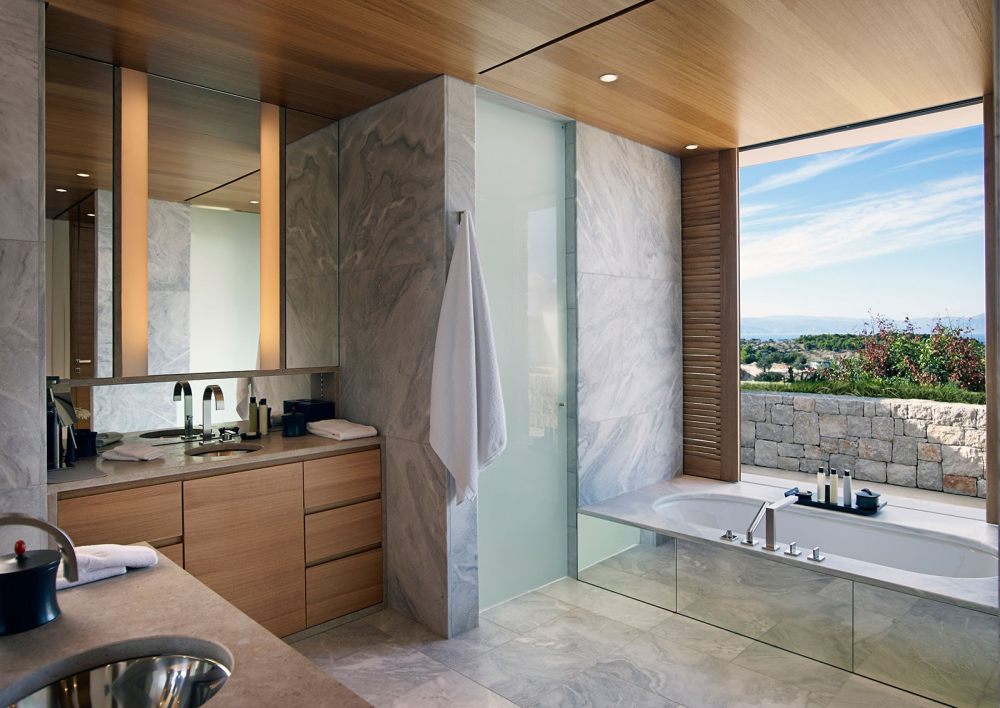 Ed Tuttle-希腊安缦卓熠(官方攝影) AMANZOE_Bedroom-bathtub.jpg