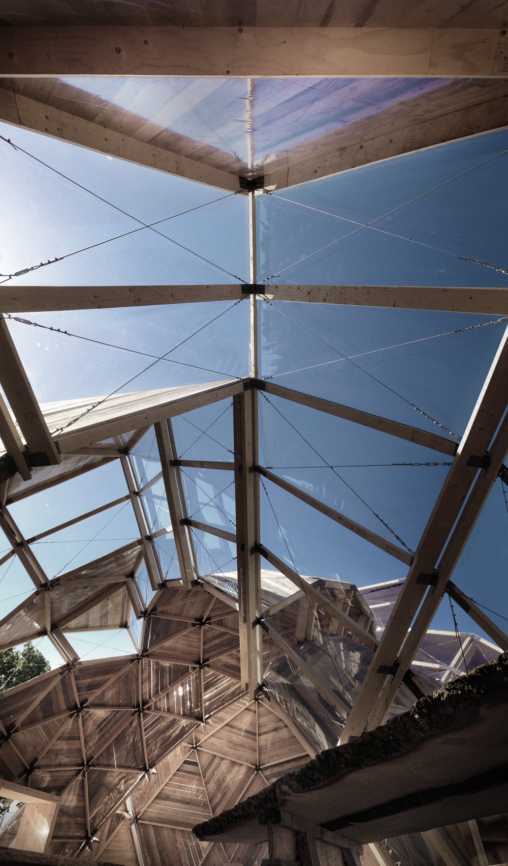 Interior_panorama_ceiling.jpg