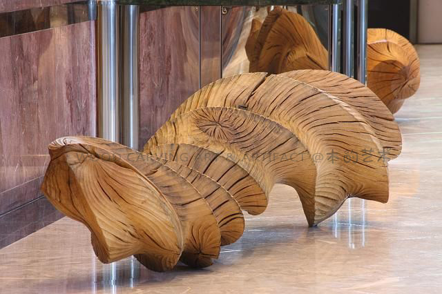 英国天才家具设计师作品，让木头泛起涟漪_2.jpg