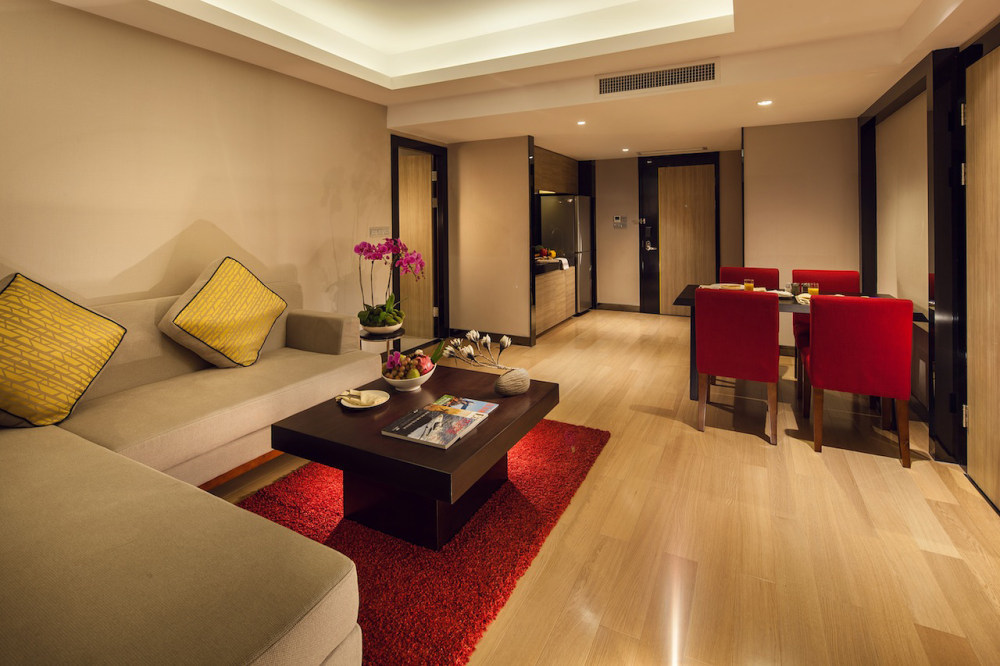 03-5Deluxe Suite Living Room 豪华套房客厅.jpg