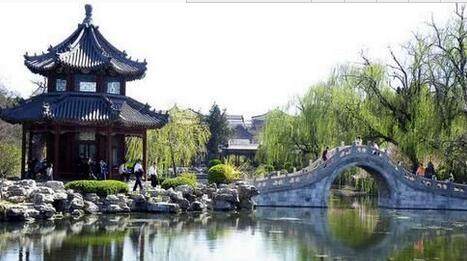 从设计构图角度探析中国古典园林建筑的特点_中国古典园林建筑1.jpg