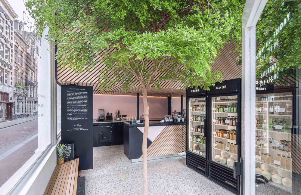 好大一棵树，阿姆斯特丹街角的果汁店_004-The-Cold-Pressed-Juicery-By-Standard-Studio.jpg