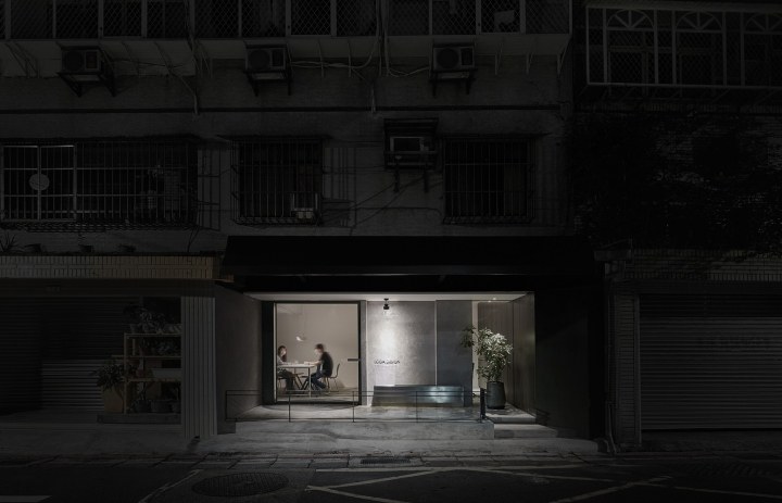 台北LCGA Design灰褐色的工作室办公空间设计_21.jpg