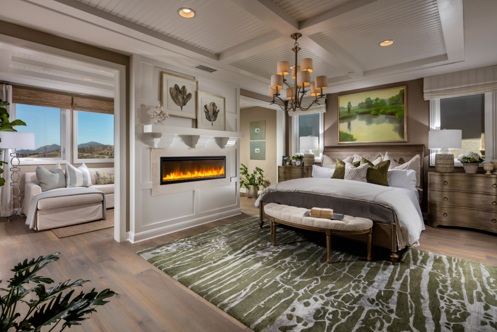 Bella Vista 酒店_10-The-Bluffs-Madison-Tuscan_Master-Bedroom.jpg